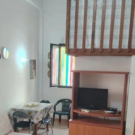 Monolocale Al Faro Apartment